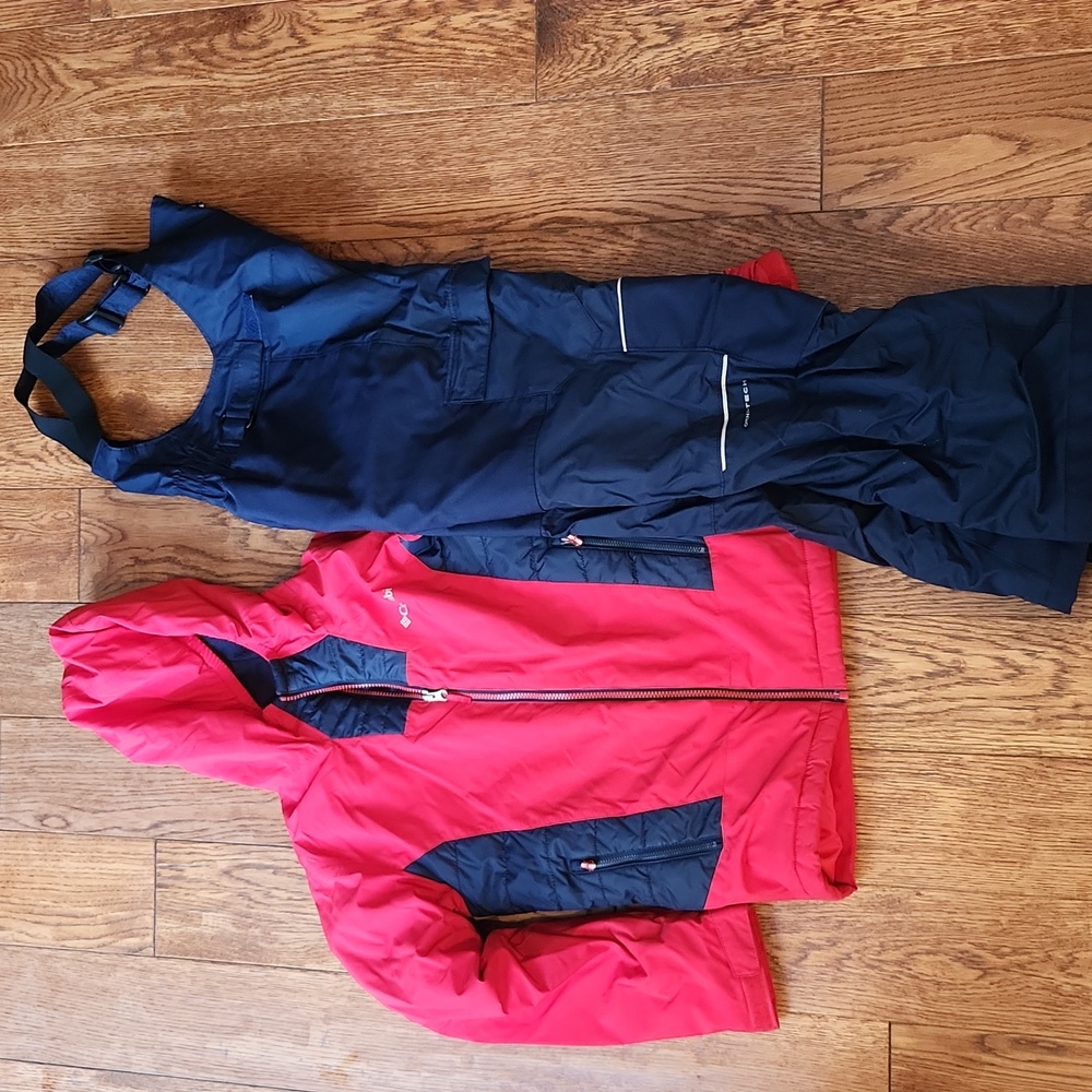 Boys Columbia Snowsuit - Size M/10-12